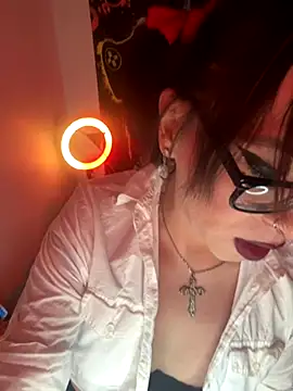 Snapshot of MiniMonroe chatting on 31, 10, 2025 MiniMonroe online show from 31, 10, 2025