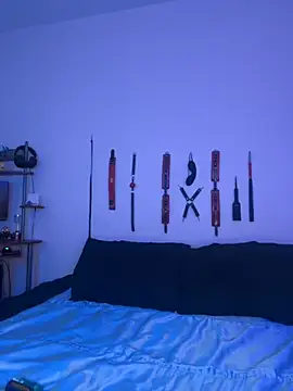 Snapshot of MiniMonroe chatting on 25, 11, 2025 MiniMonroe online show from 25, 11, 2025