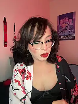 Snapshot of MiniMonroe chatting on 2, 12, 2025 MiniMonroe online show from 2, 12, 2025