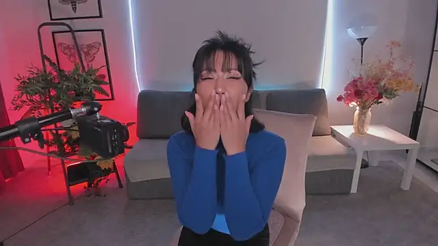 Erika Kim online show from 22, 11, 2025