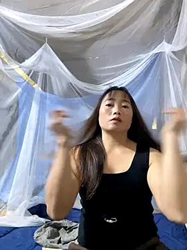 Snapshot of Maymay__ chatting on 29, 10, 2025 Maymay online show from 29, 10, 2025