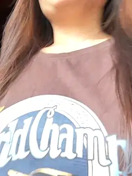 Snapshot of Maymay__ chatting on 15, 11, 2025 Maymay online show from 15, 11, 2025