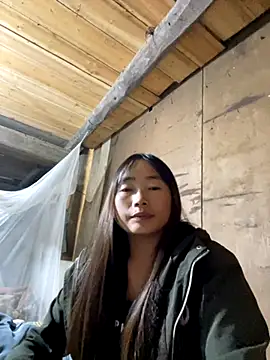 Snapshot of Maymay__ chatting on 4, 12, 2025 Maymay online show from 4, 12, 2025