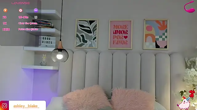 Snapshot of Isabella__gonzalez_ chatting on 2, 12, 2025 Isabella gonzalez online show from 2, 12, 2025