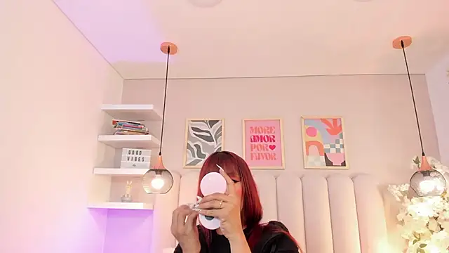 Snapshot of Isabella__gonzalez_ chatting on 15, 12, 2025 Isabella gonzalez online show from 15, 12, 2025