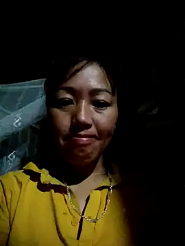 Snapshot of Yanmey chatting on 19, 10, 2025 Yanmey online show from 19, 10, 2025