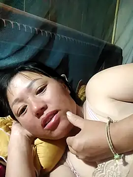 Snapshot of Yanmey chatting on 27, 11, 2025 Yanmey online show from 27, 11, 2025