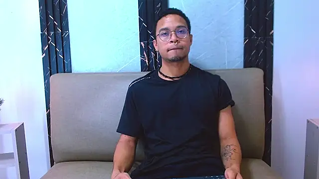 Snapshot of Jayden_Morris chatting on 17, 12, 2025 Jayden Morris online show from 17, 12, 2025