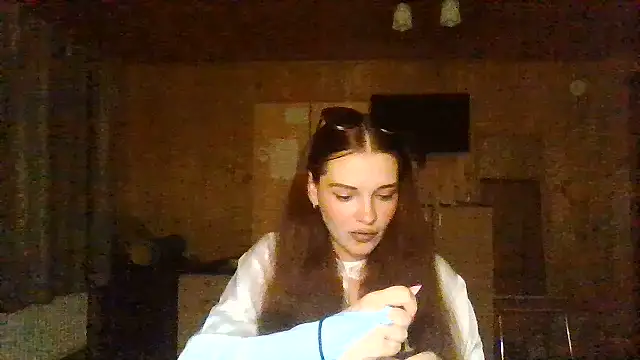 Snapshot of AmeliieLaFleur chatting on 12, 7, 2026 AmeliieLaFleur online show from 12, 7, 2026