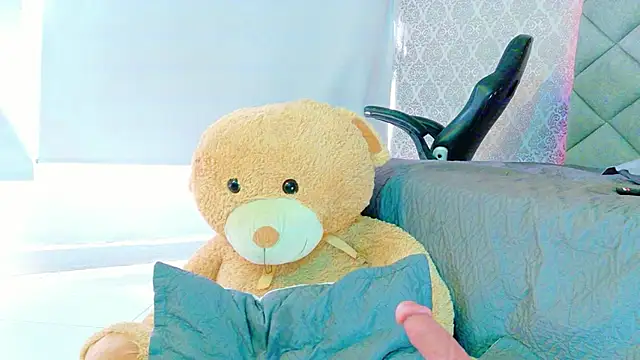 CARO ADAMS1 online show from 19, 12, 2025