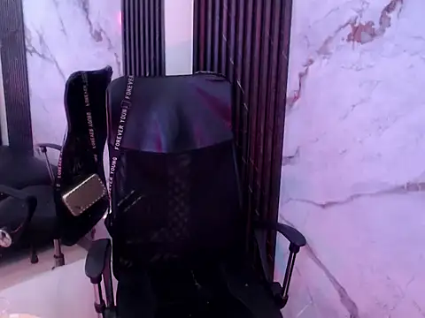 Brandonhott online show from 16, 10, 2025