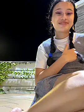 l0lita sweet online show from 4, 12, 2025