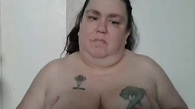 Snapshot of bigbooty_6969 chatting on 18, 12, 2025 bigbooty 6969 online show from 18, 12, 2025