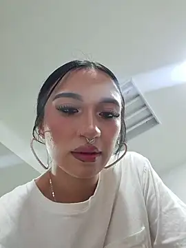 Snapshot of Candy_leilaa3 chatting on 5, 11, 2025 Candy leilaa3 online show from 5, 11, 2025