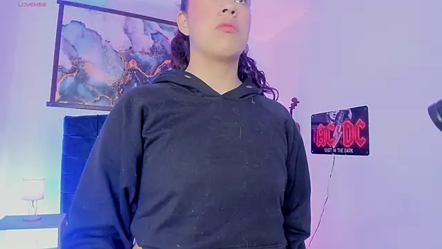 Snapshot of Ximen_moo chatting on 14, 11, 2025 Ximen moo online show from 14, 11, 2025