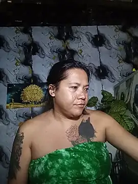 Snapshot of trishacummerts chatting on 27, 5, 2026 trishacummerts online show from 27, 5, 2026