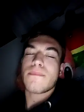 Snapshot of Kamil175272 chatting on 14, 10, 2025 Kamil175272 online show from 14, 10, 2025