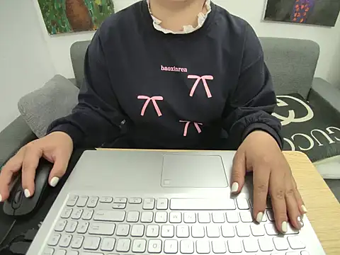 Snapshot of Hanna_Mina chatting on 1, 2, 2026 Hanna Mina online show from 1, 2, 2026