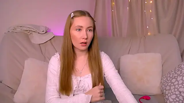 EllyColins online show from 14, 11, 2025