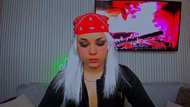 EricaHoff23 online show from 17, 10, 2025
