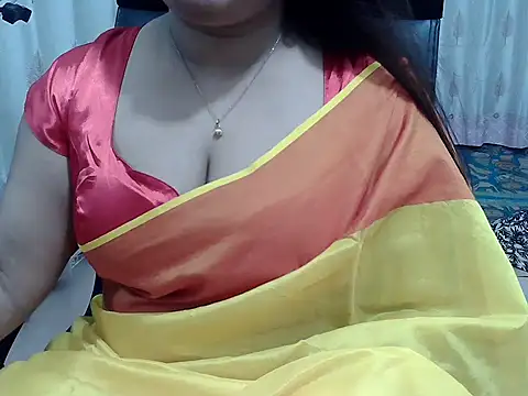 Snapshot of SexyRani2000 chatting on 20, 4, 2026 SexyRani2000 online show from 20, 4, 2026