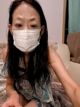 Snapshot of jyuse000ryuse chatting on 10, 11, 2025 jyuse000ryuse online show from 10, 11, 2025