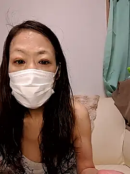 Snapshot of jyuse000ryuse chatting on 17, 11, 2025 jyuse000ryuse online show from 17, 11, 2025