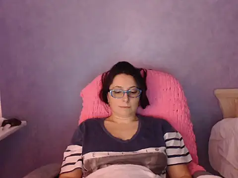 Snapshot of LuckyLisa23 chatting on 26, 2, 2026 LuckyLisa23 online show from 26, 2, 2026