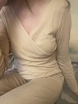 Snapshot of KittieCreme chatting on 5, 2, 2026 KittieCreme online show from 5, 2, 2026