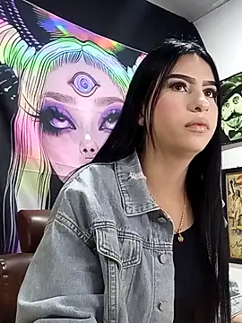 AlanaCollins- online show from 21, 10, 2025