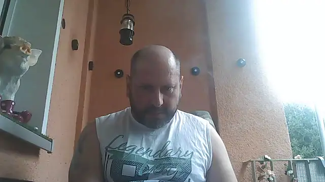 Couplemanxt1986 online show from 13, 10, 2025
