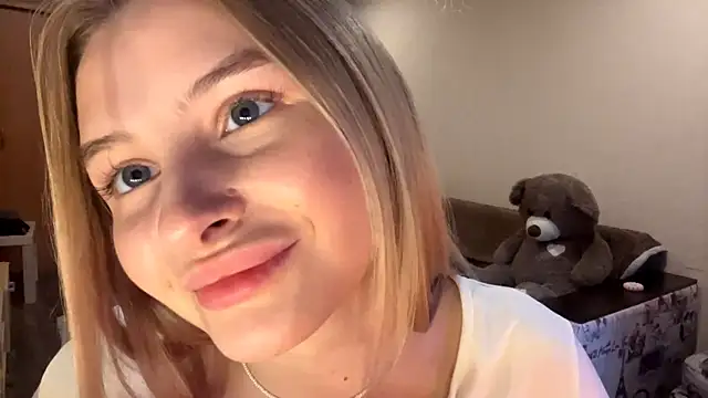 Snapshot of VictoriaMystery chatting on 26, 10, 2025 VictoriaMystery online show from 26, 10, 2025