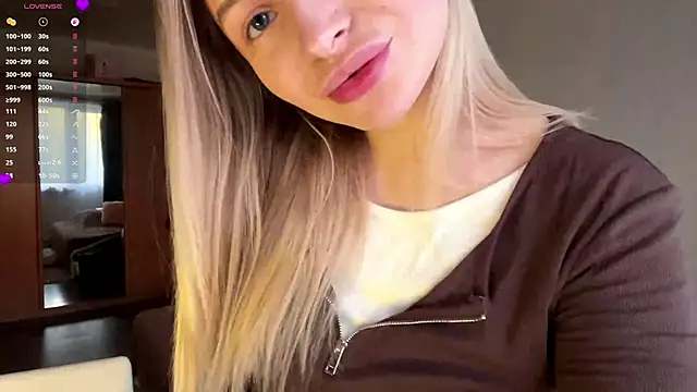 Snapshot of VictoriaMystery chatting on 19, 12, 2025 VictoriaMystery online show from 19, 12, 2025