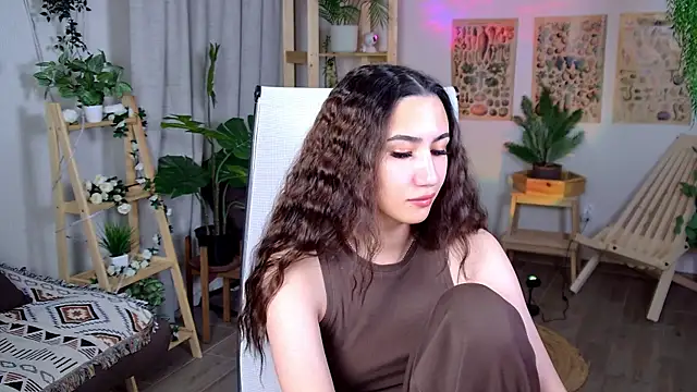 Snapshot of RebeckaThornton chatting on 22, 12, 2025 RebeckaThornton online show from 22, 12, 2025