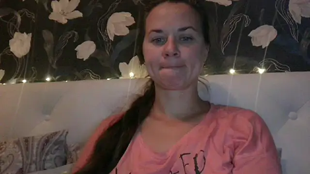 GiaaCaranggi online show from 15, 10, 2025