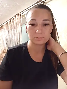 Snapshot of HollyDollsi chatting on 19, 10, 2025 HollyDollsi online show from 19, 10, 2025