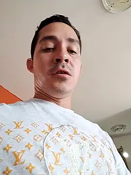 Snapshot of David_man33 chatting on 19, 10, 2025 David man33 online show from 19, 10, 2025