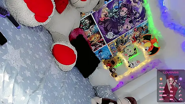 Estefany Leeon online show from 21, 11, 2025