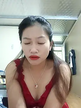 Snapshot of -Paige- chatting on 14, 10, 2025 -Paige- online show from 14, 10, 2025