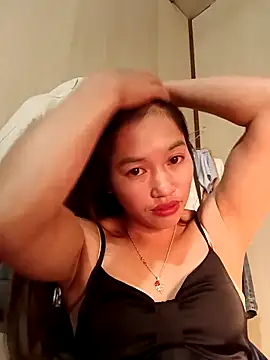 Snapshot of -Paige- chatting on 22, 11, 2025 -Paige- online show from 22, 11, 2025