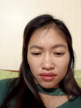 Snapshot of -Paige- chatting on 24, 11, 2025 -Paige- online show from 24, 11, 2025