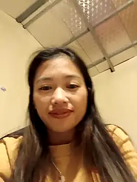 Snapshot of -Paige- chatting on 25, 11, 2025 -Paige- online show from 25, 11, 2025