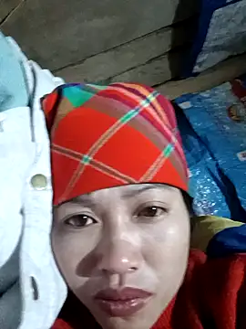 Snapshot of -Paige- chatting on 29, 11, 2025 -Paige- online show from 29, 11, 2025