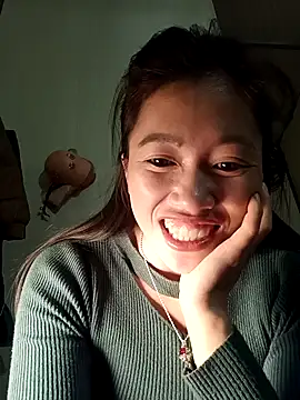 Snapshot of -Paige- chatting on 14, 12, 2025 -Paige- online show from 14, 12, 2025