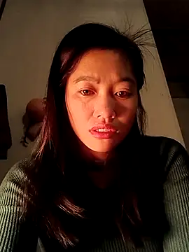 Snapshot of -Paige- chatting on 14, 12, 2025 -Paige- online show from 14, 12, 2025