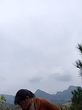 siusiu-00 online show from 21, 11, 2025