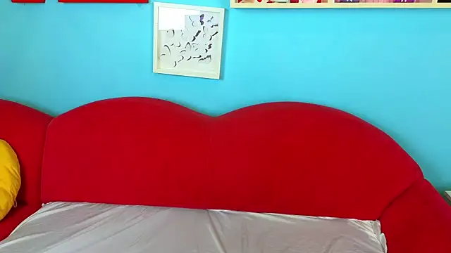 Soft Lilly online show from 27, 11, 2025