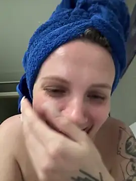 Amy  Leee  online show from 22, 5, 2026