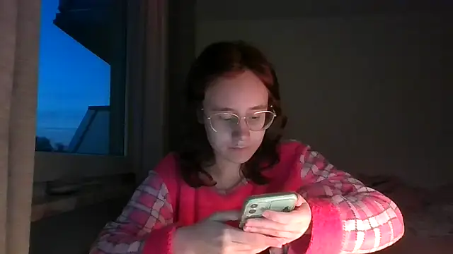 Snapshot of LuckySLove chatting on 8, 3, 2026 LuckySLove online show from 8, 3, 2026