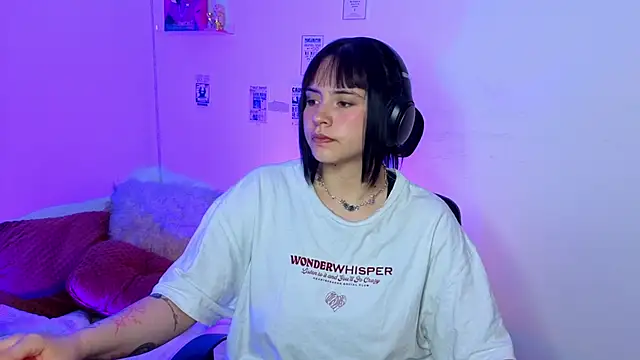 Emily Lindey online show from 9, 4, 2026